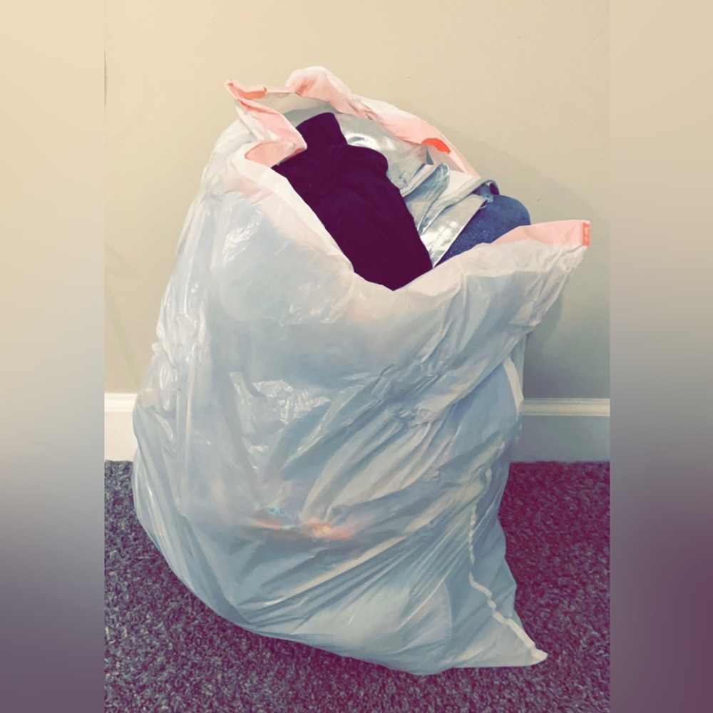 Size small women’s bag of clothes